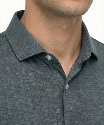 DapperTee black open polo highlighting firm collar and professional high-end tailored fit.